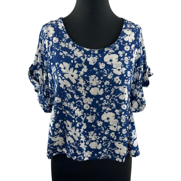 NU NEW YORK Blue White Floral Print Short Cuffed Sleeve Scoop Neck Knit Top S? - Picture 1 of 8